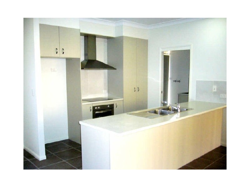 North Lakes QLD 4509