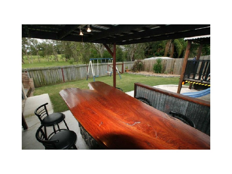 19 Jillian Street, Kallangur QLD 4503