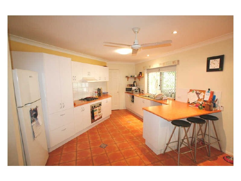 15 Forester Place, Kallangur QLD 4503