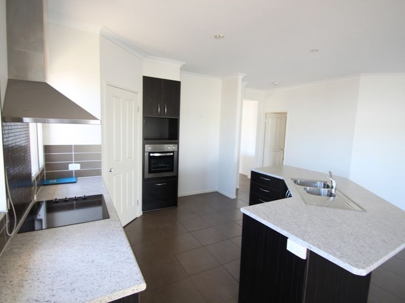 North Lakes QLD 4509