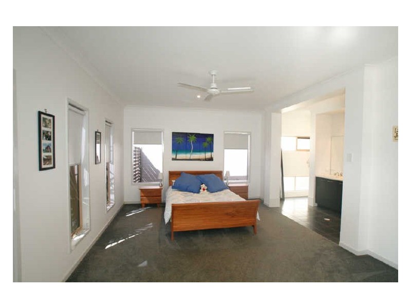 North Lakes QLD 4509