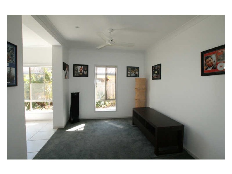 North Lakes QLD 4509