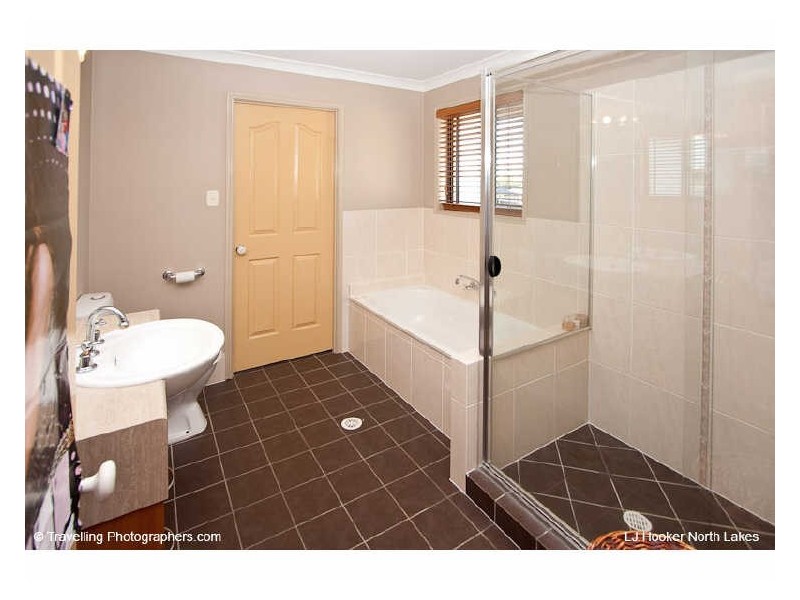 17 Gardenia Parade, North Lakes QLD 4509