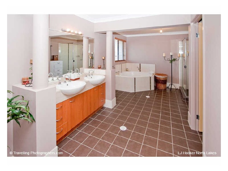 17 Gardenia Parade, North Lakes QLD 4509