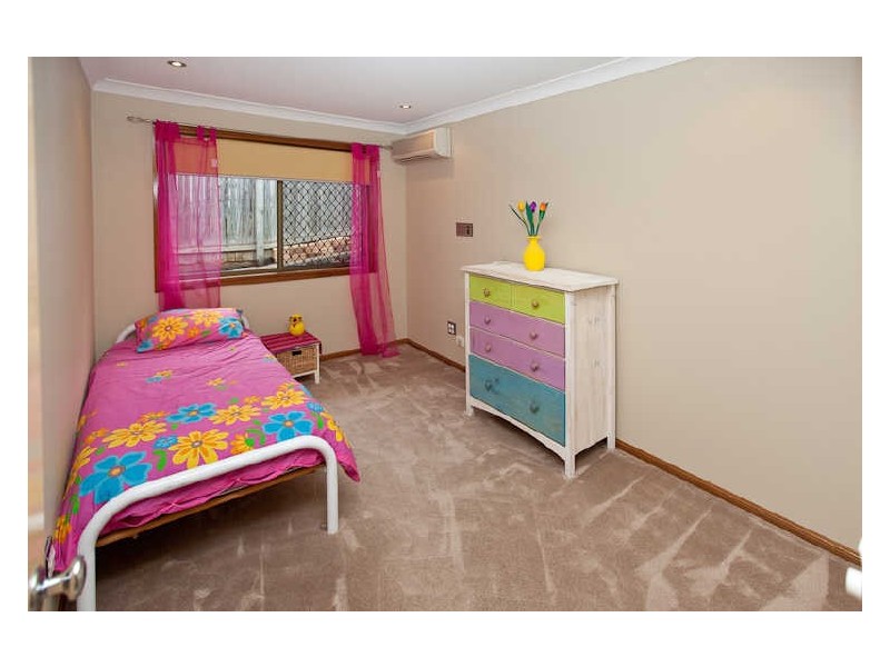 12 Eucalyptus Place, Albany Creek QLD 4035