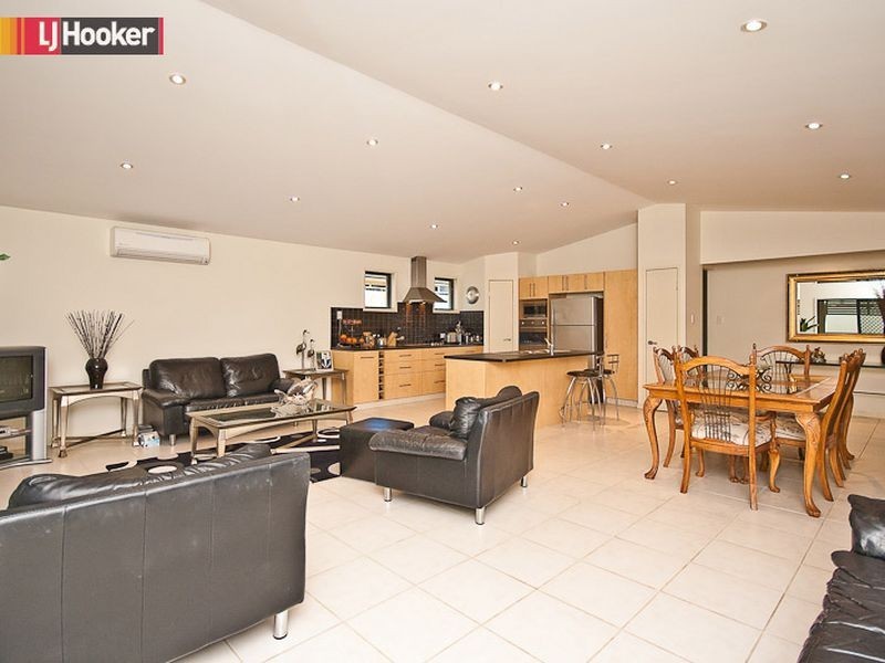 15 Clearwater Crescent, Murrumba Downs QLD 4503