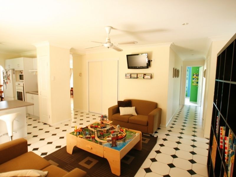Kallangur QLD 4503
