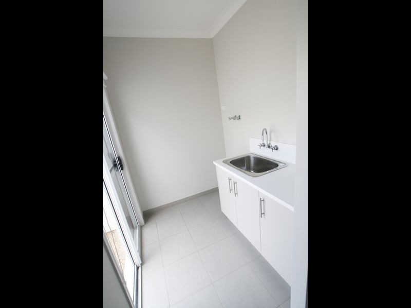 1 Kowari Crescent, North Lakes QLD 4509