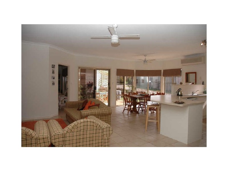 North Lakes QLD 4509