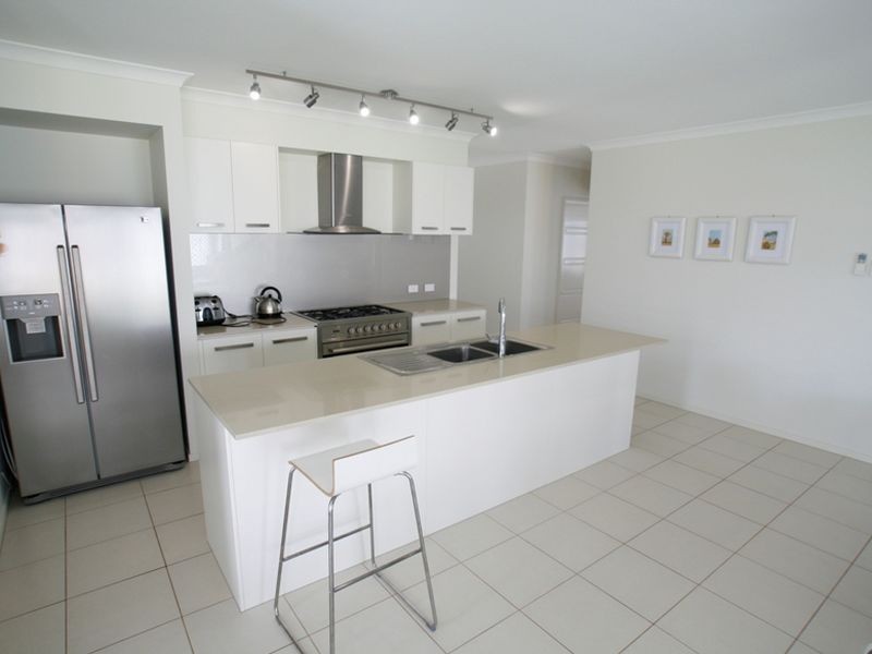 41 Parkway Crescent, Murrumba Downs QLD 4503