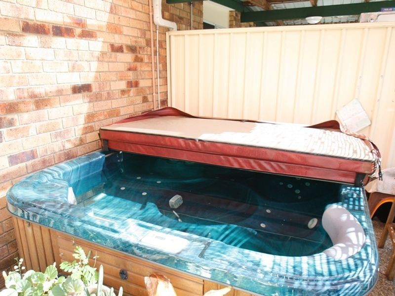Kallangur QLD 4503