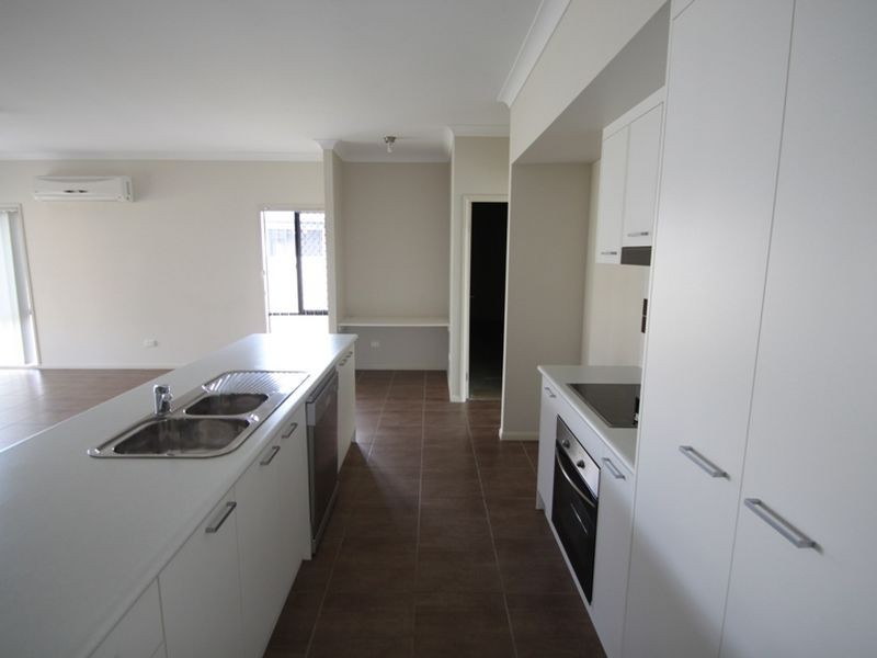 North Lakes QLD 4509