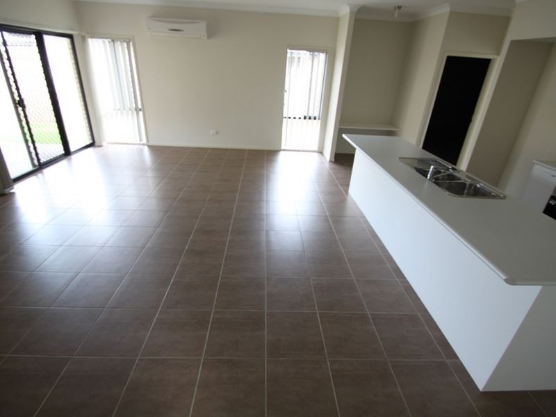 North Lakes QLD 4509