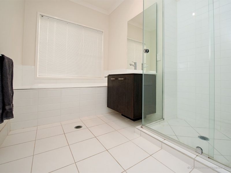 North Lakes QLD 4509