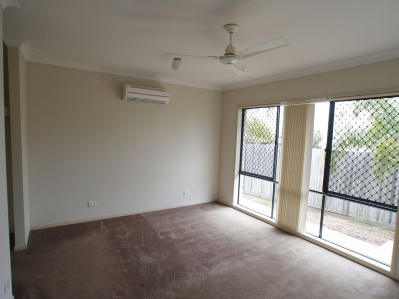 6 Dotterel Crescent, North Lakes QLD 4509