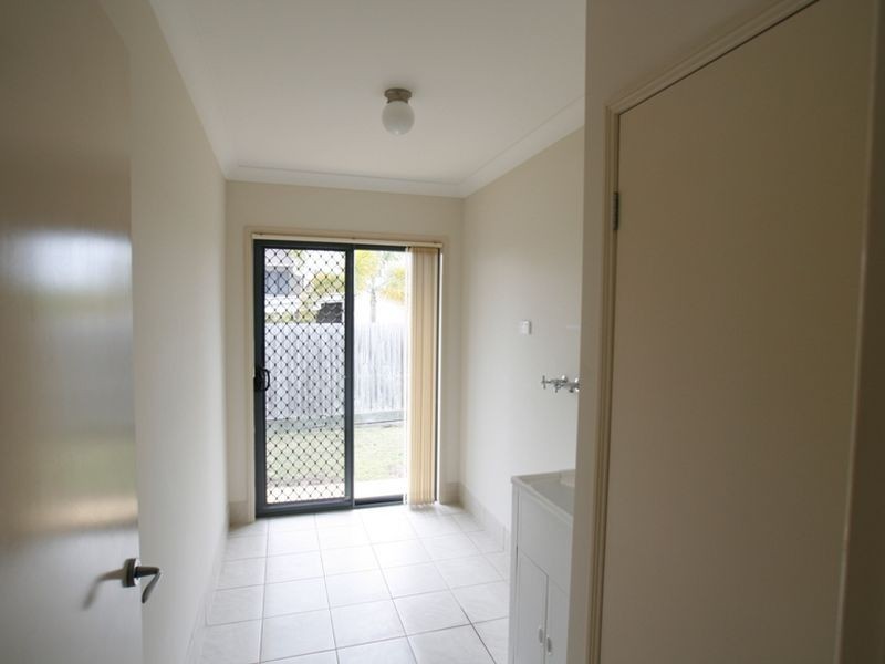 6 Dotterel Crescent, North Lakes QLD 4509