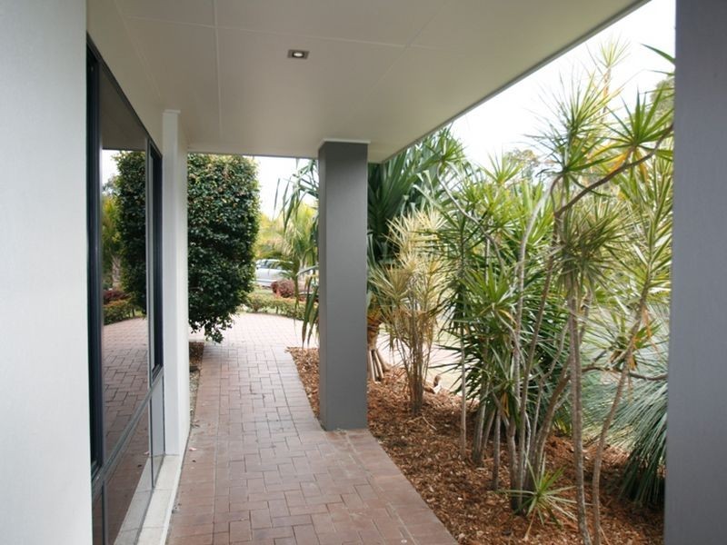 30 Peron Crescent, North Lakes QLD 4509