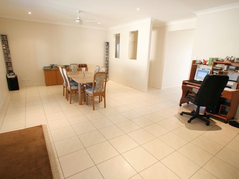 North Lakes QLD 4509