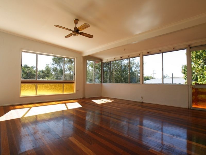 42 Diamond Avenue, Kallangur QLD 4503