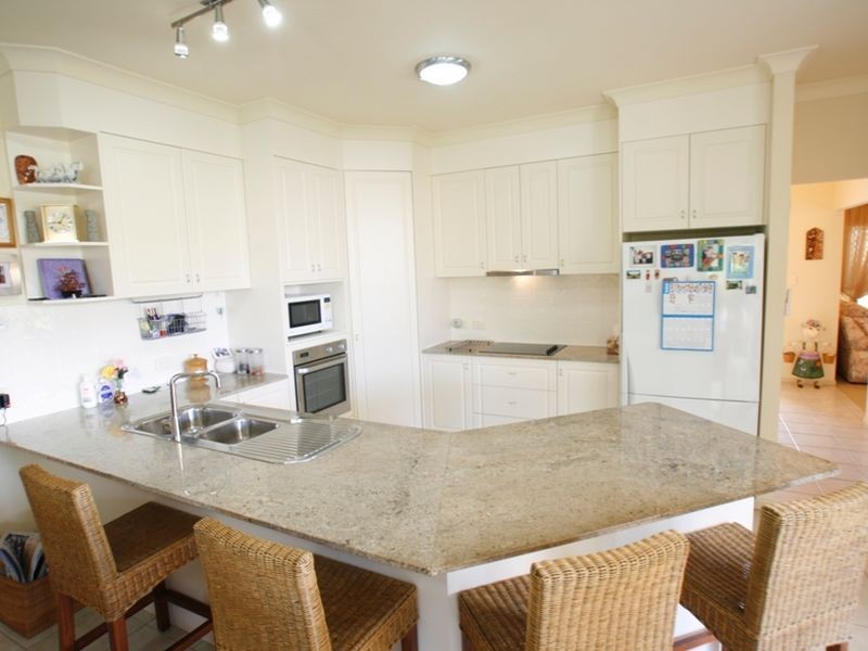 6 Redcedar Street, North Lakes QLD 4509