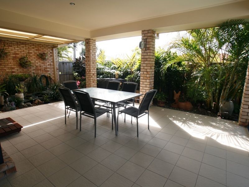 6 Redcedar Street, North Lakes QLD 4509