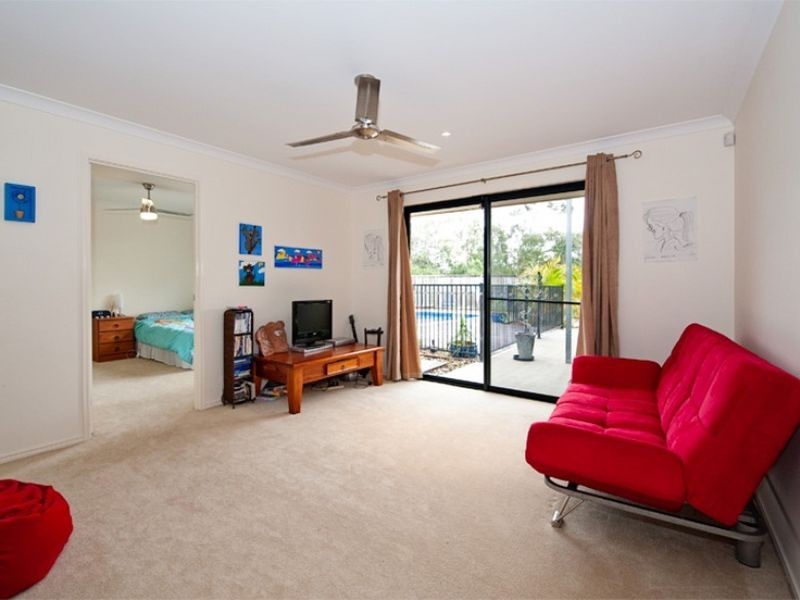 2 Pipit Close, Mango Hill QLD 4509