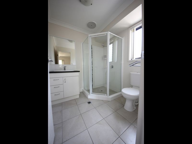 31 Water Street, Kallangur QLD 4503