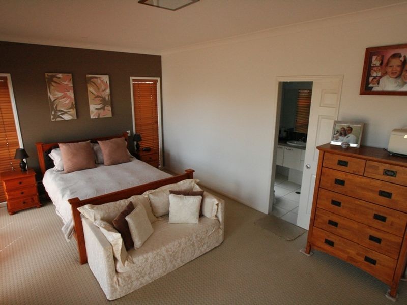 14 Elkhorn Court, North Lakes QLD 4509