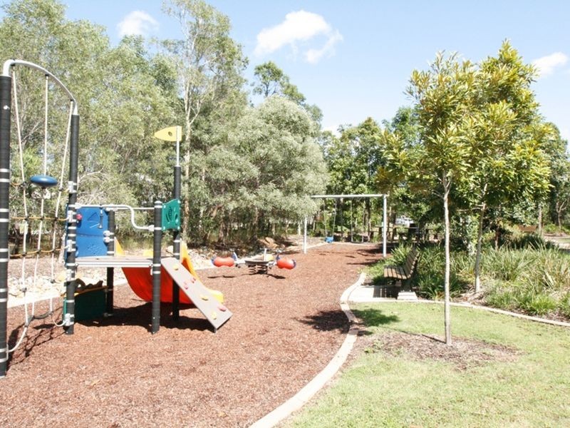 14 Elkhorn Court, North Lakes QLD 4509