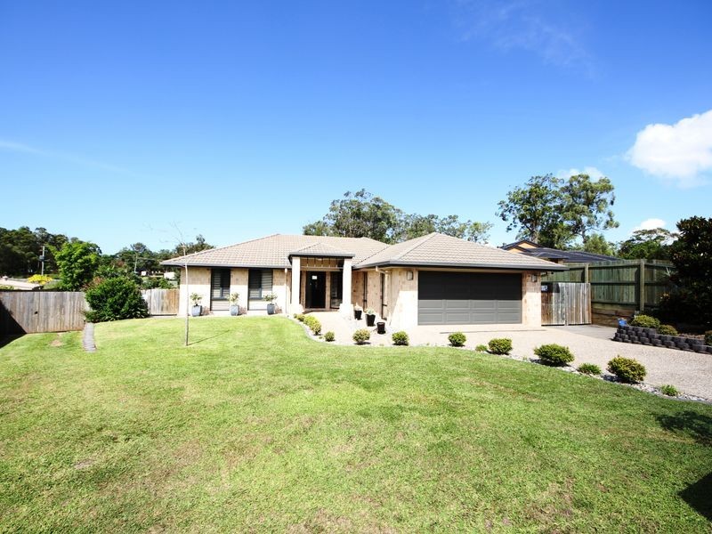 8 Lucy Court, Narangba QLD 4504