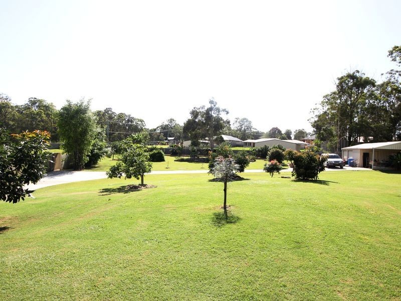 8 Lucy Court, Narangba QLD 4504