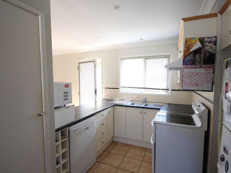 22 Lavercombe Drive, Kallangur QLD 4503