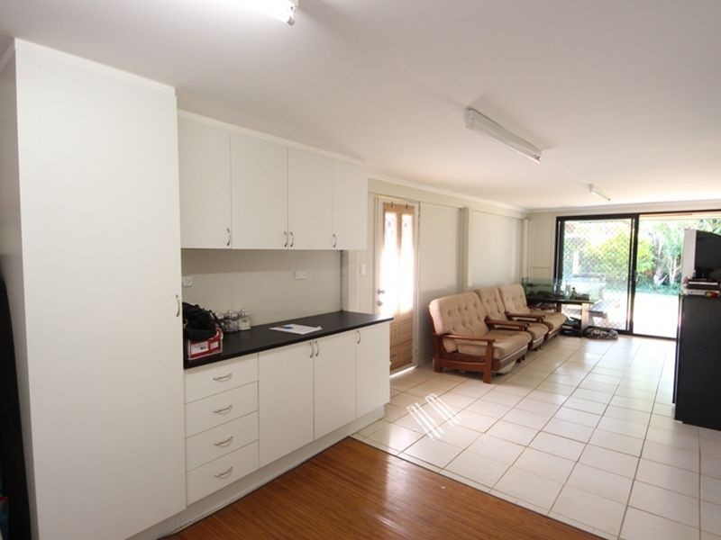 22 Lavercombe Drive, Kallangur QLD 4503