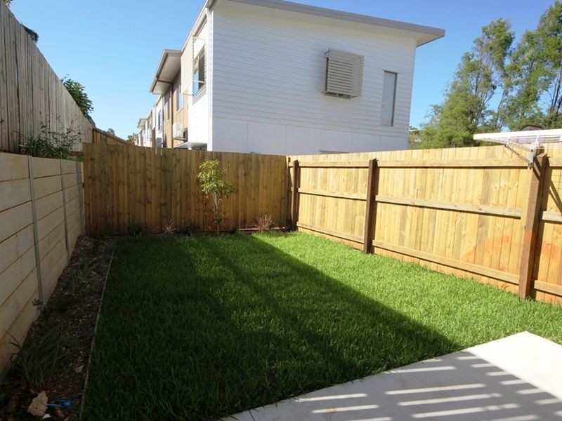 1/26 Nightingale Drive, Lawnton QLD 4501