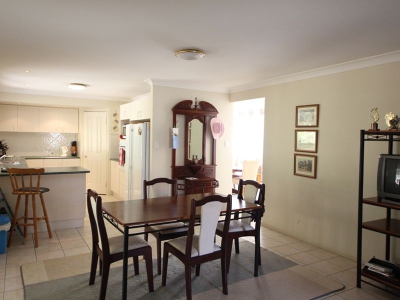 11 Chesterfield Drive, Murrumba Downs QLD 4503
