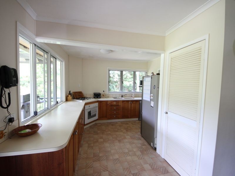 27 Vores Road, Whiteside QLD 4503