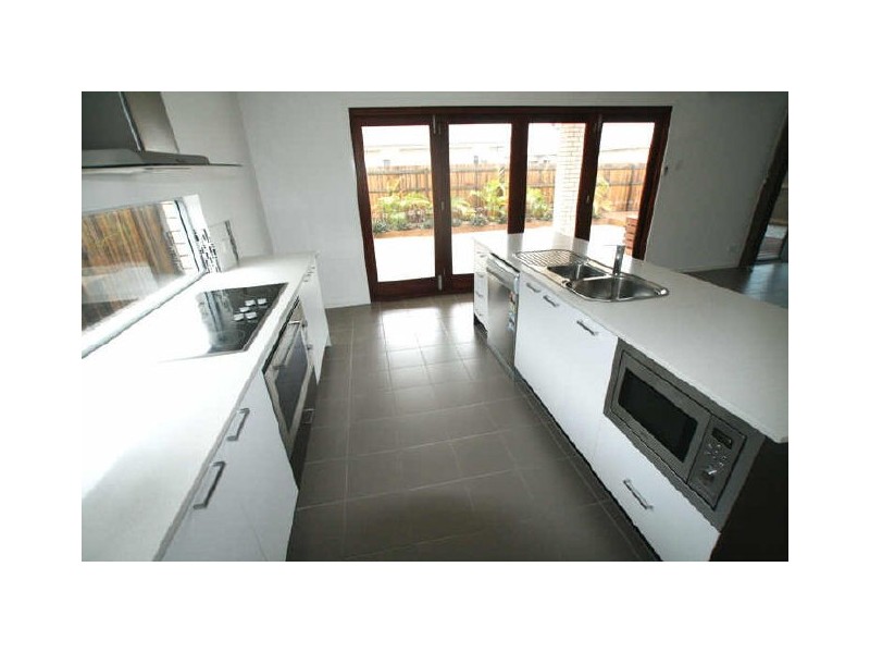 North Lakes QLD 4509