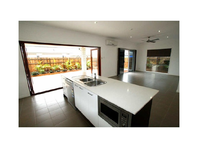 North Lakes QLD 4509