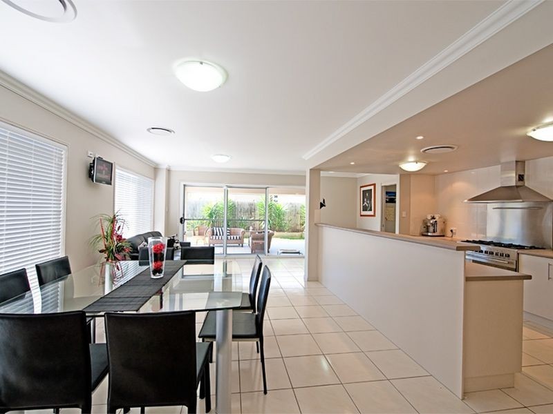 North Lakes QLD 4509
