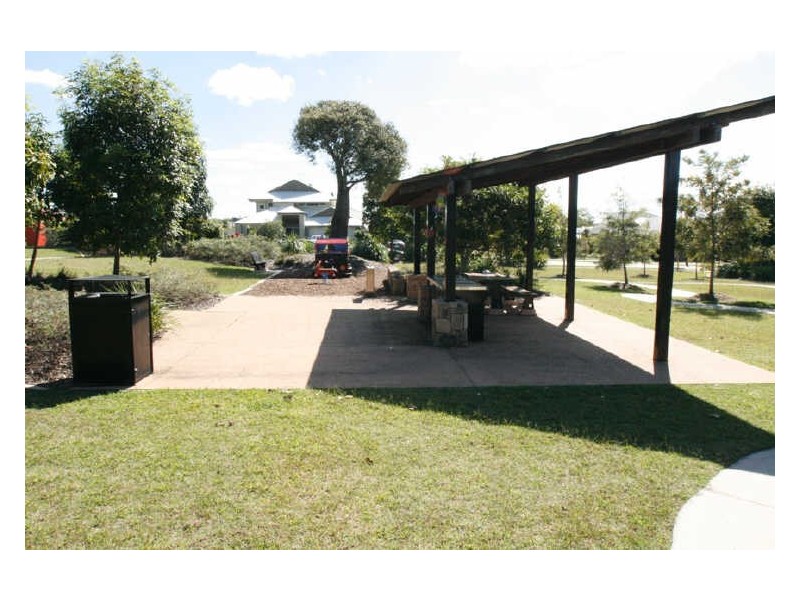 North Lakes QLD 4509