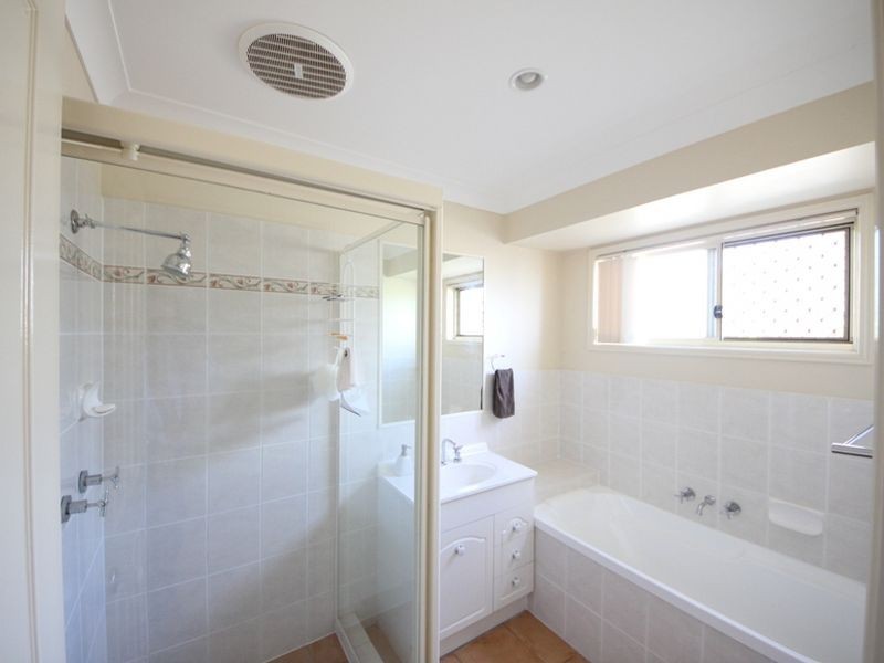 5 Mowbray Court, Kallangur QLD 4503