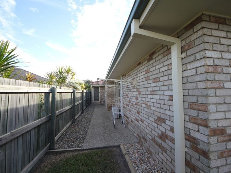 5 Mowbray Court, Kallangur QLD 4503