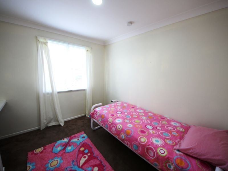 8 Boardman Street, Kallangur QLD 4503