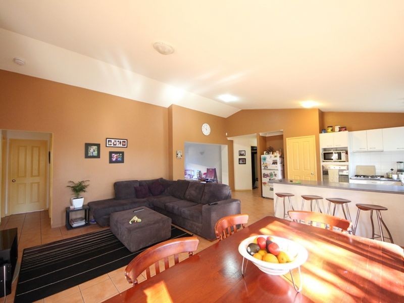 8 McNiven Court, North Lakes QLD 4509