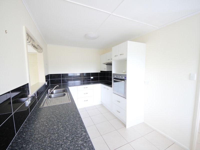 3 Loowa Street, Kallangur QLD 4503