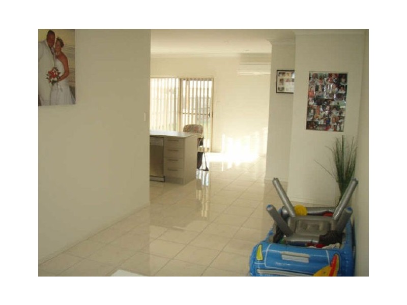 North Lakes QLD 4509