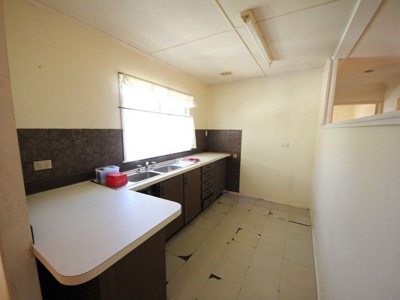 13 McNeill Road, Kallangur QLD 4503