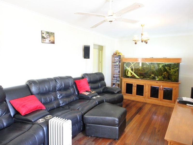 4 Sylvania Street, Kallangur QLD 4503