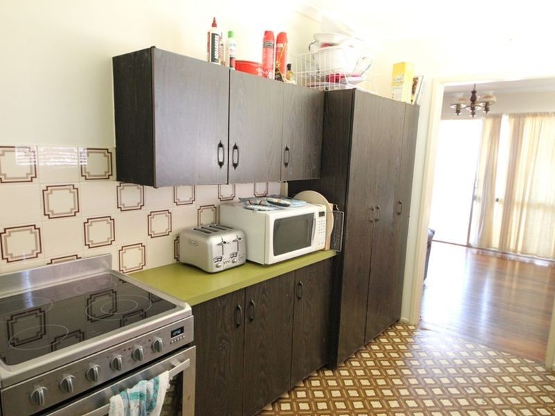 4 Sylvania Street, Kallangur QLD 4503