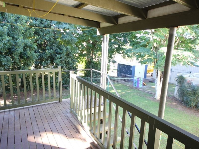 4 Sylvania Street, Kallangur QLD 4503